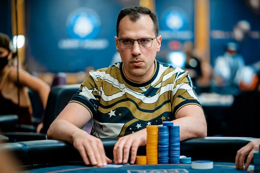 Artur Martirosian Poker Player Online