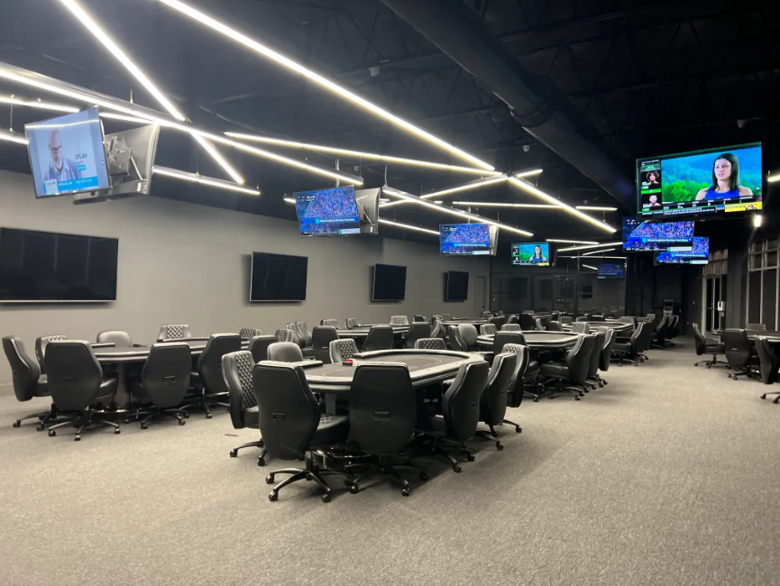 Dallas Peaks Poker Room with TVS